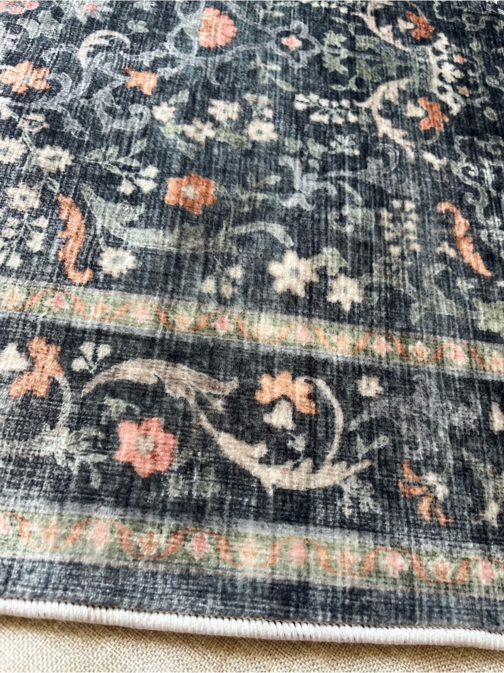 Two Badgley Mischka Rugs (2x3 Rug & 2.5 ft x 6 ft Runner) NWOT - Picture 13 of 16